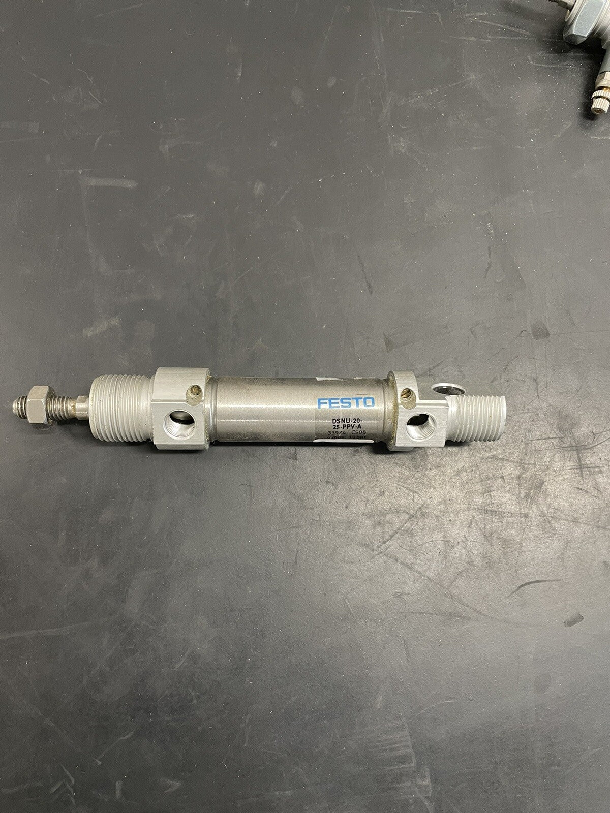 Festo DSNU-20-25-PPV-A 33974 Cilindro Pneumatico Tondo ISO 64320