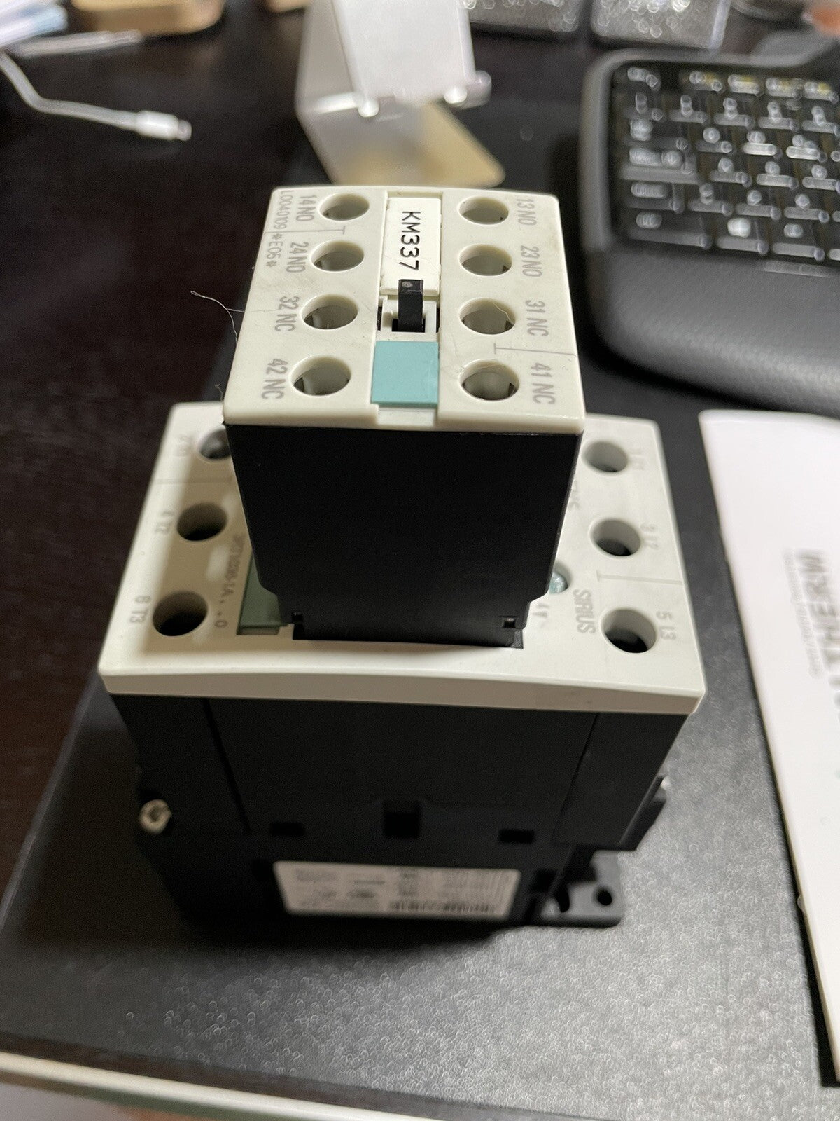Siemens 3RT1036-1AP04 Contattore Sirius 22 kW 3 Poli1