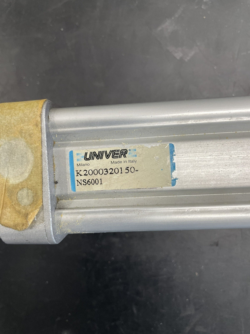Univer K2000320150 Cilindro Pneumatico ISO NS-60011