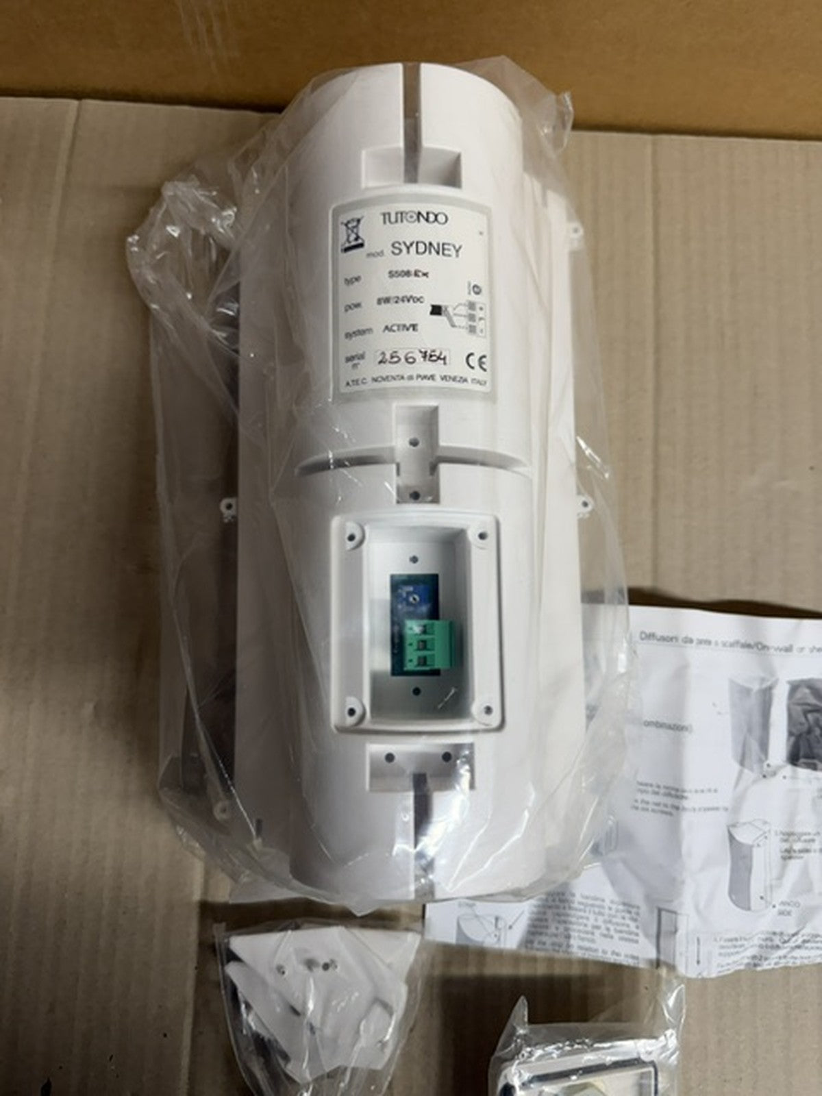 Tutondo Sydney S508EXB diffusore attivo 2 vie 8W 24Vdc da esterno bianco2