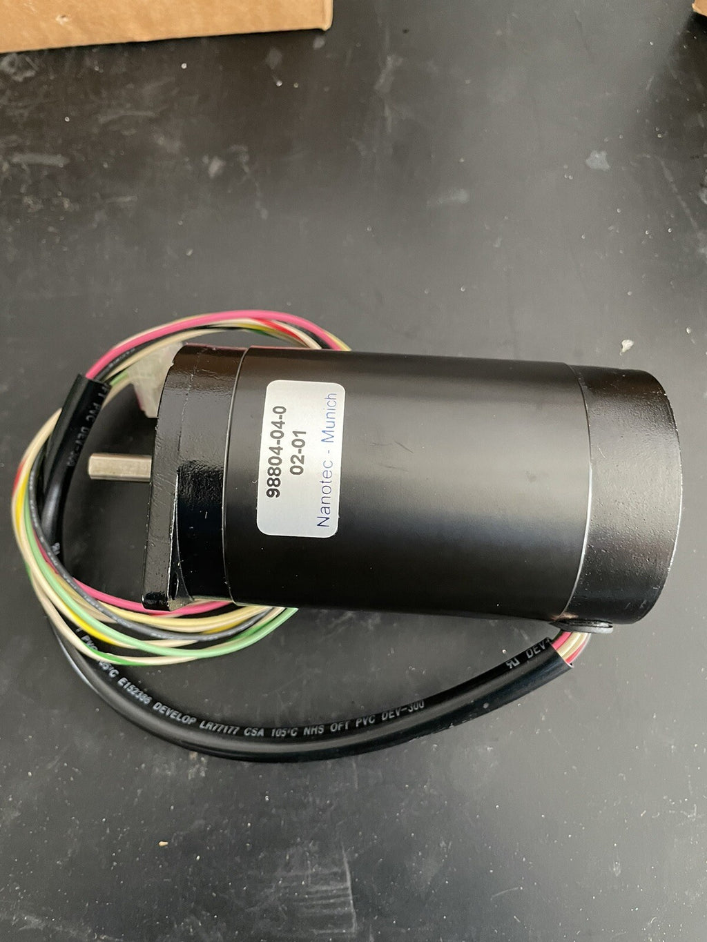 Nanotec 4H5618C0408 Motore Passo Passo Stepper Motor1
