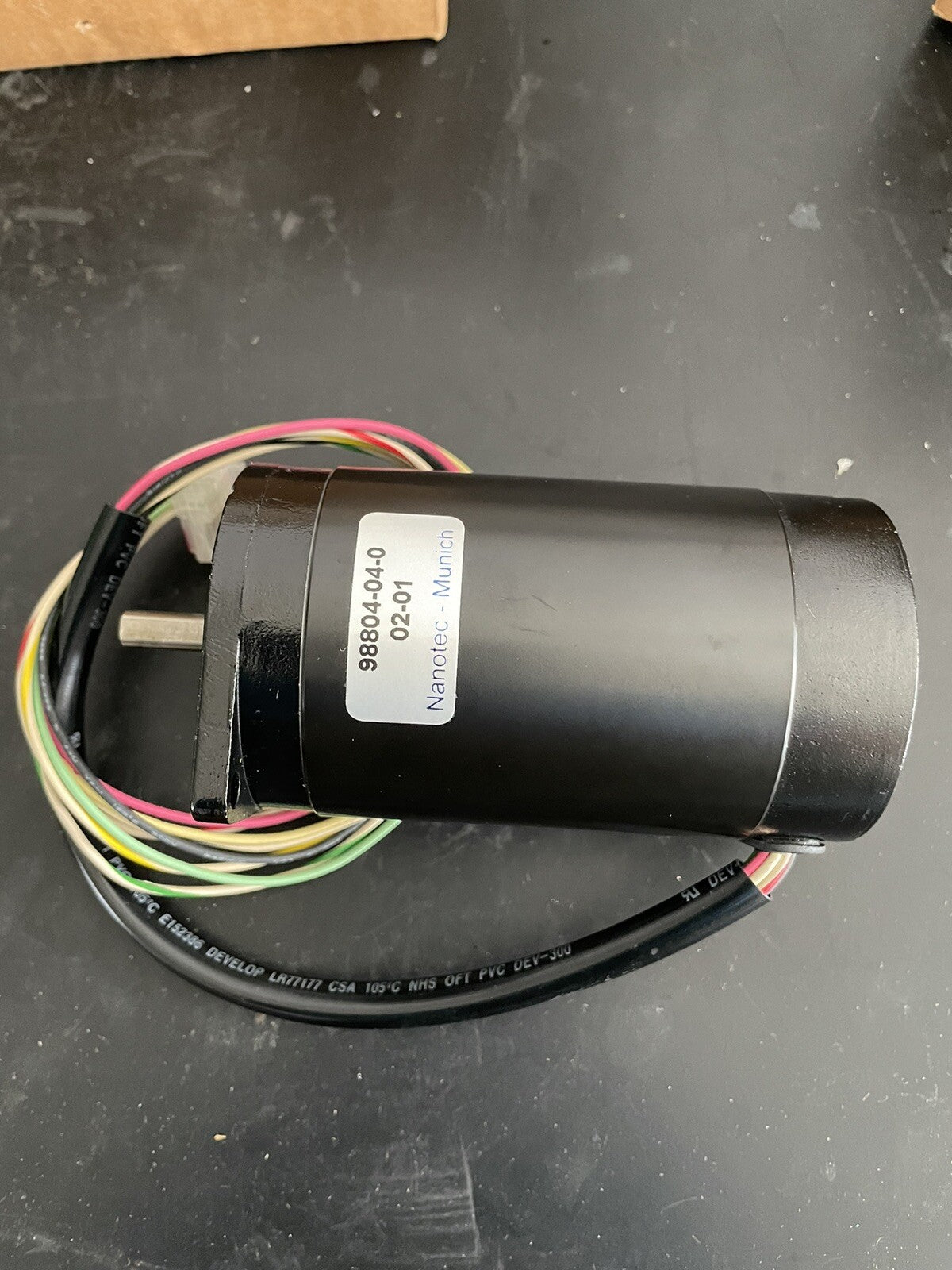 Nanotec 4H5618C0408 Motore Passo Passo Stepper Motor1