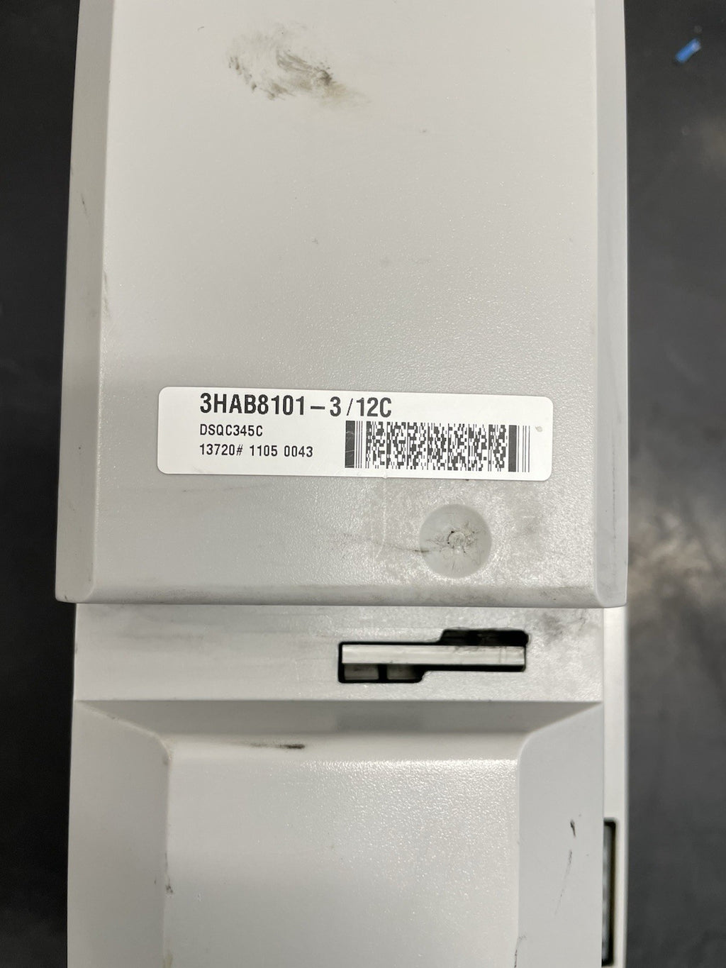 ABB 3HAB8101-3/12C DSQC345C Raddrizzatore Servo Robot ABB1