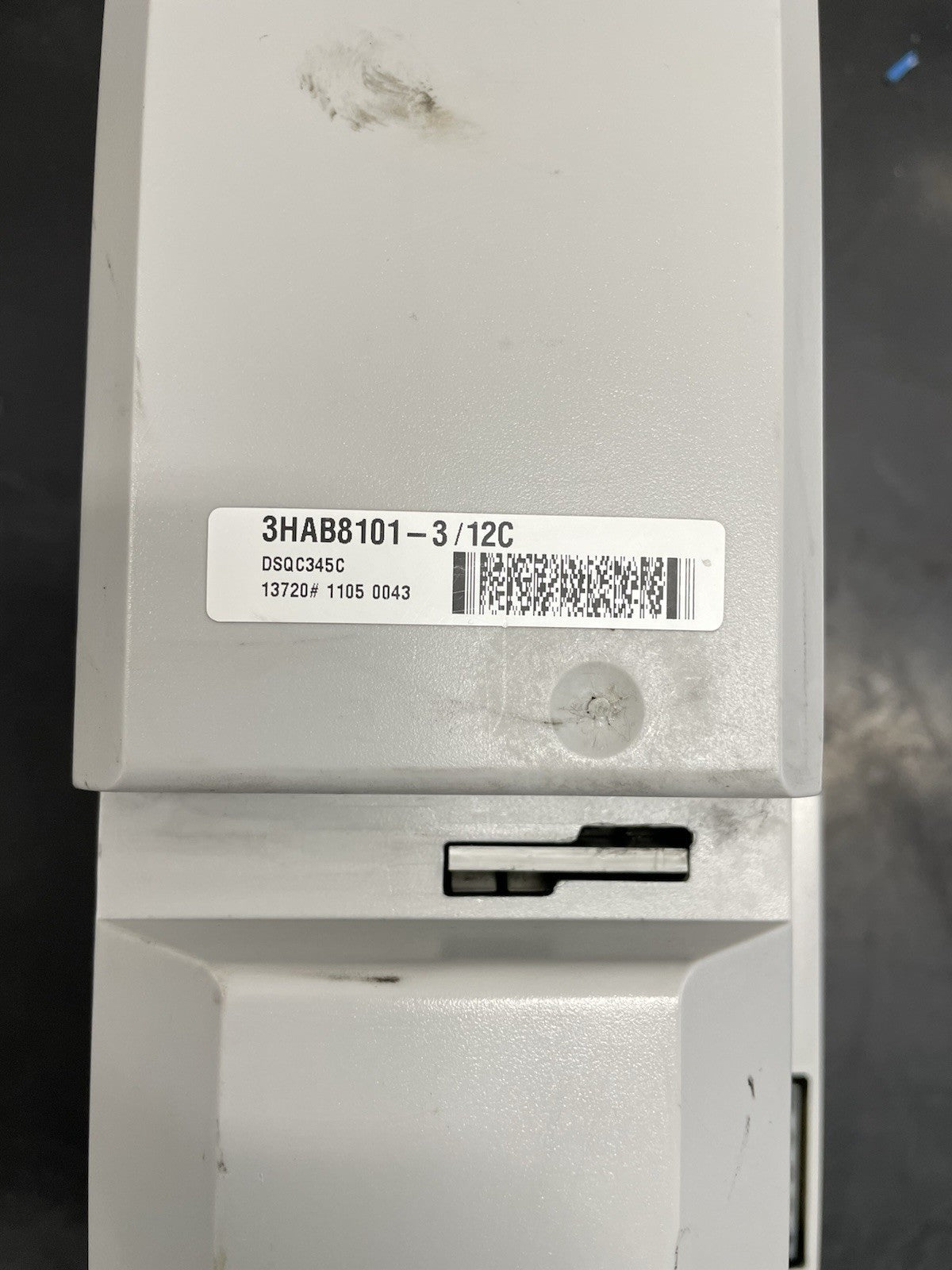 ABB 3HAB8101-3/12C DSQC345C Raddrizzatore Servo Robot ABB1