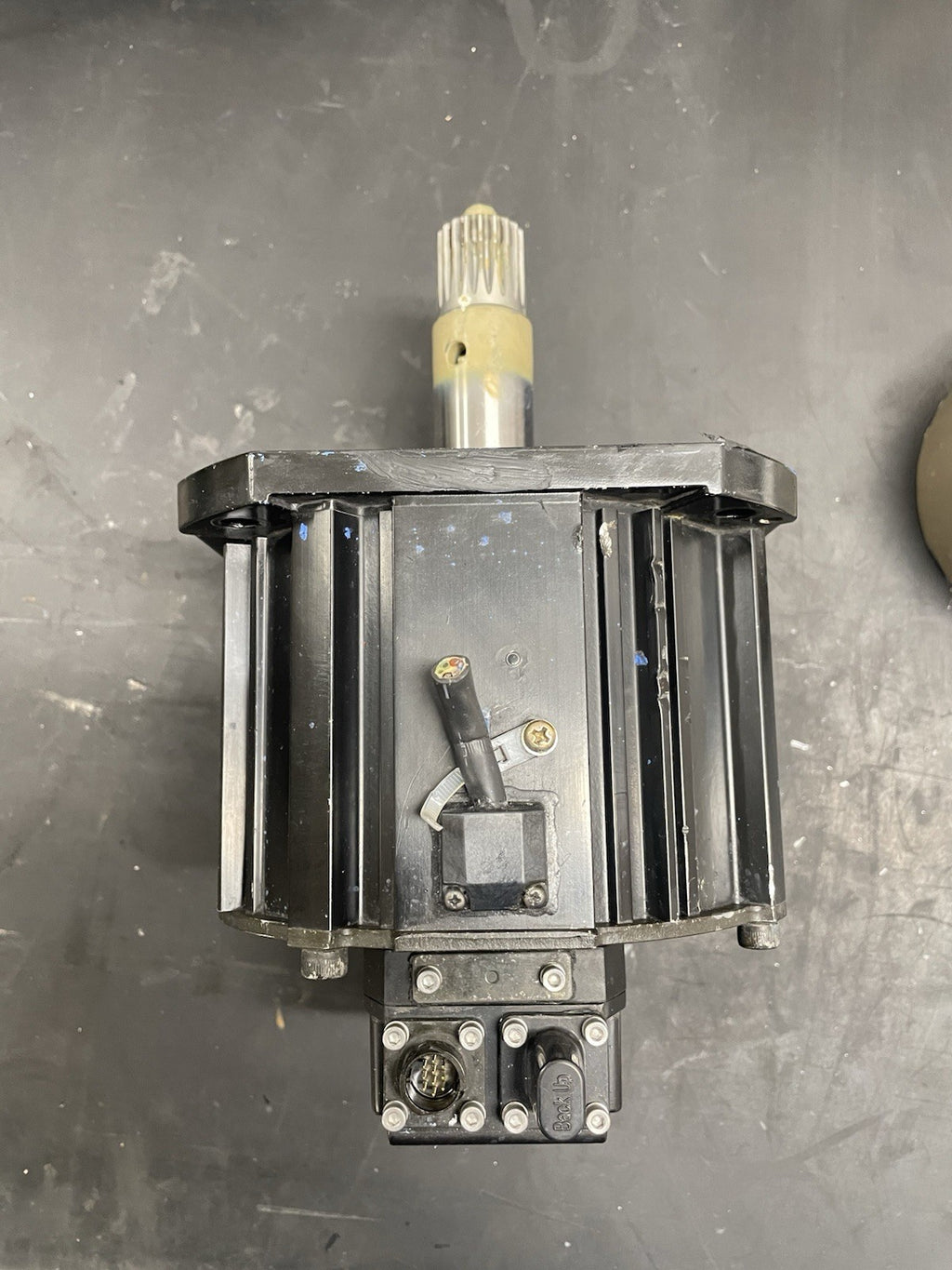 Yaskawa SGMRS-12A2B-YR11 Servomotore AC2