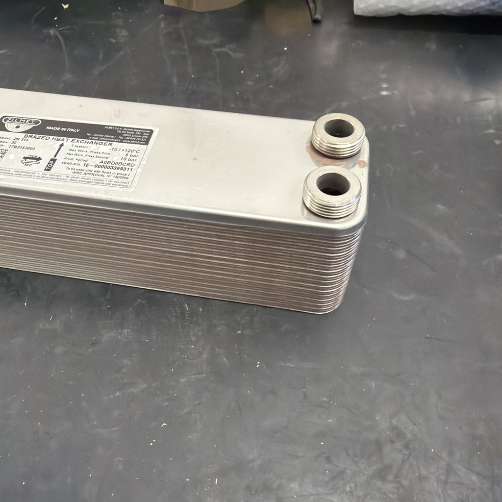 Zilmet 17B3153004 ZB315 Scambiatore Sanitario a Piastre 30 Piastre3