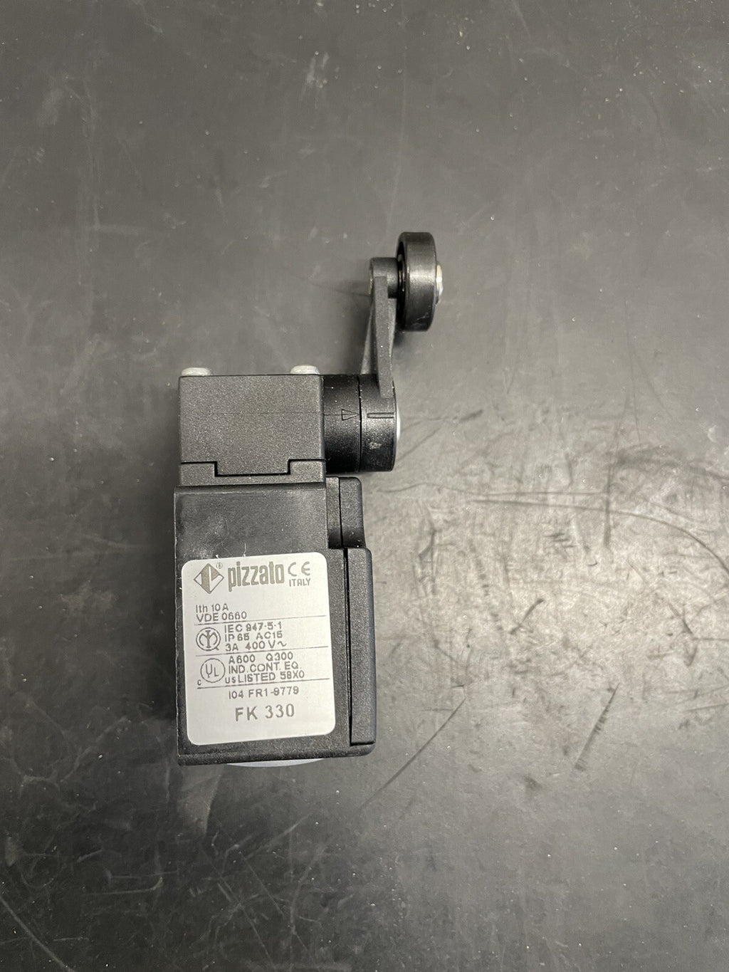 Pizzato FK 330 Finecorsa a Rullo Interruttore di Posizione0