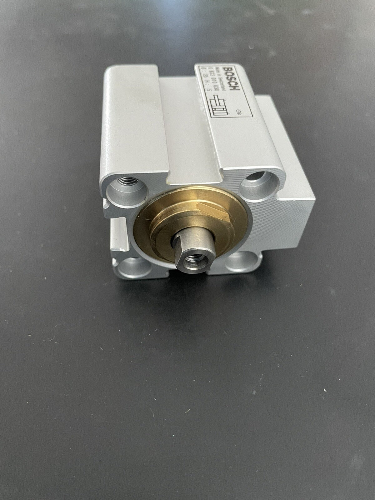 Bosch Rexroth 0822010630 Cilindro Pneumatico 0 822 010 6301