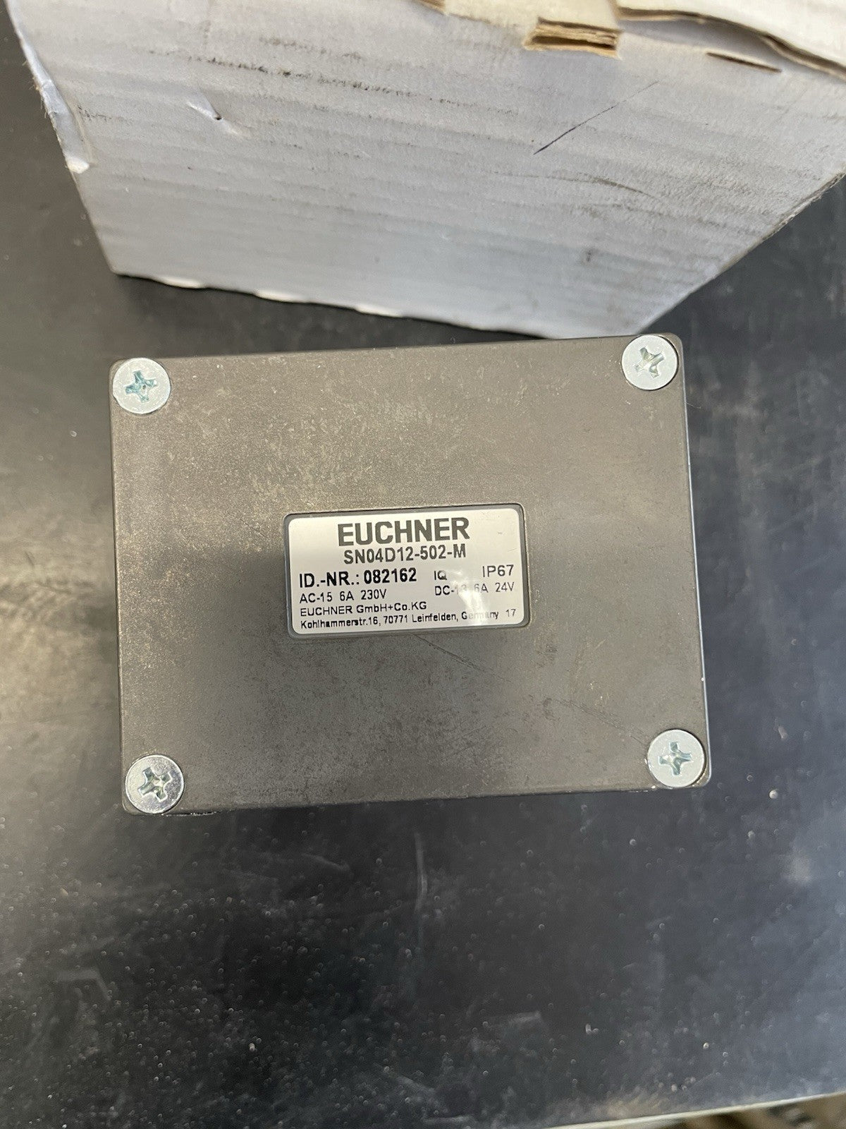 Euchner SN04D12-502-M Finecorsa Multiplo Interruttore di Posizione1