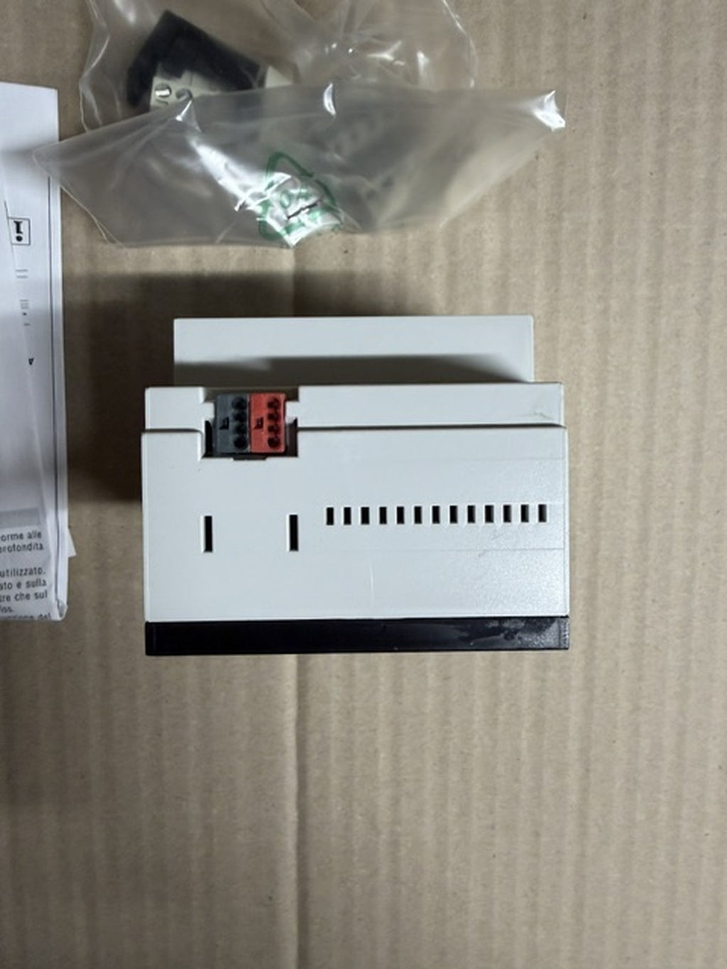 Gewiss GW90726 ingresso binario 8 canali 10V KNX EIB guida DIN nuovo5