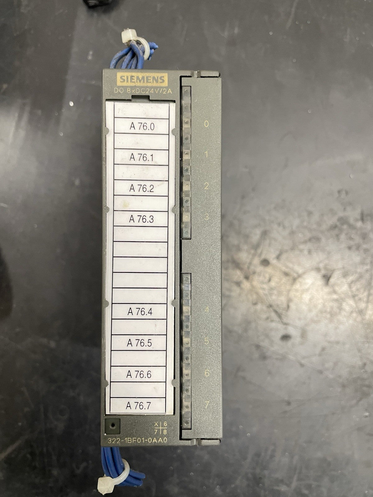 Siemens 6ES7322-1BF01-0AA0 SIMATIC S7-300 SM322 Modulo 8 Uscite Digitali0