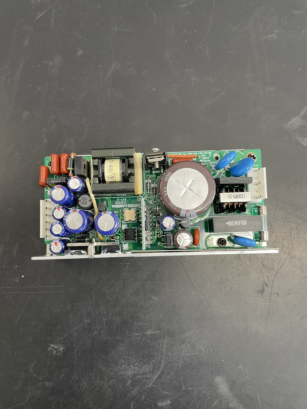 LWT15H-522 Alimentatore 100-240VAC Uscite +5V 1A +12V -12V 0.1A0