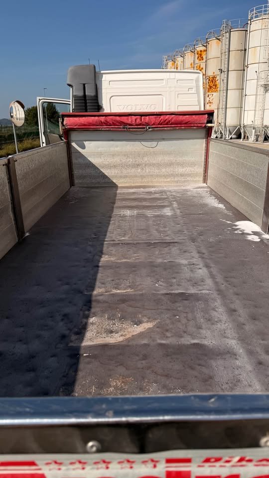 Autoarticolato Volvo FH 500 ribaltabile